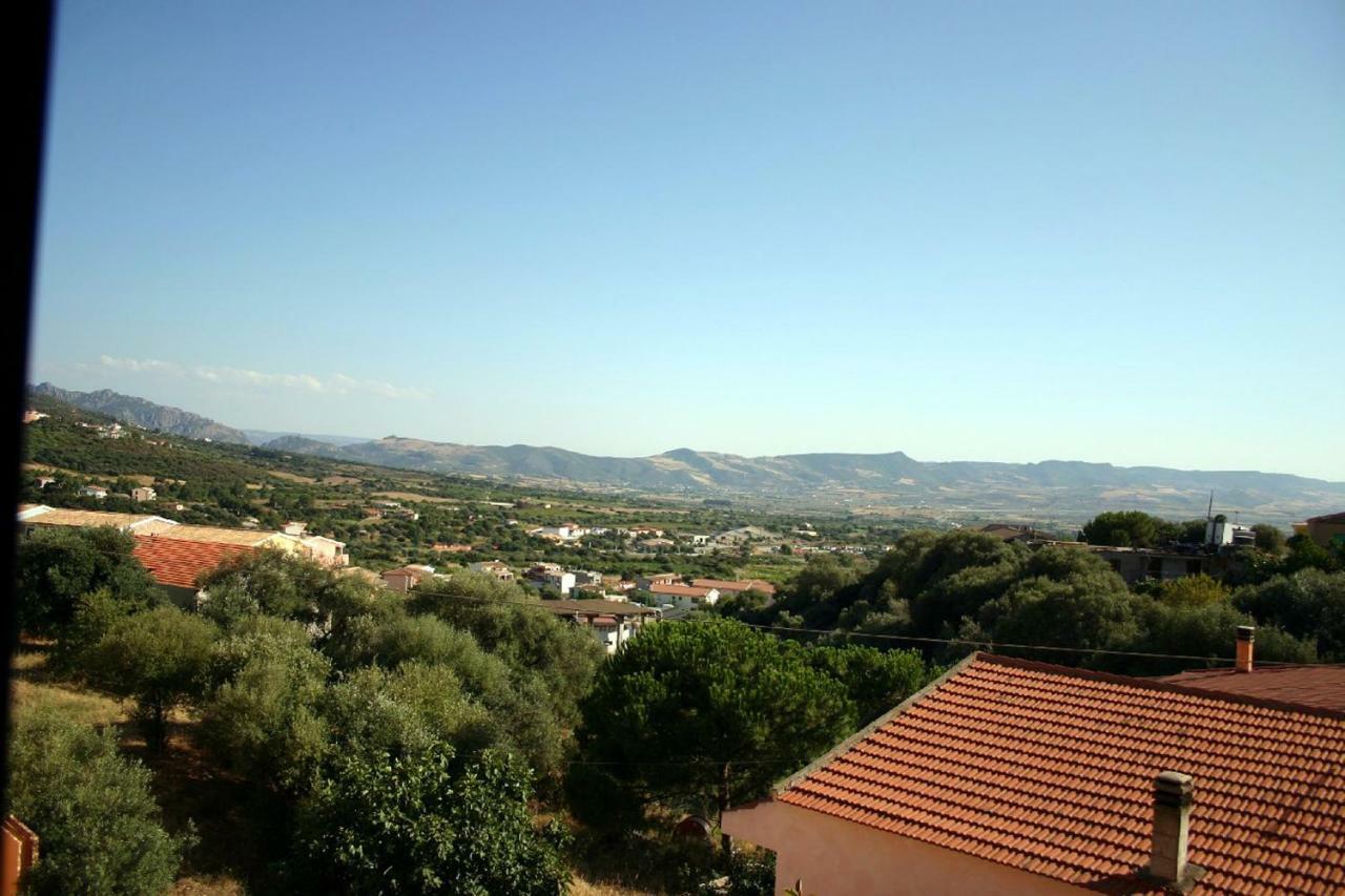 Borgo Lu Canali Da Gavino Apartment Бадези Екстериор снимка