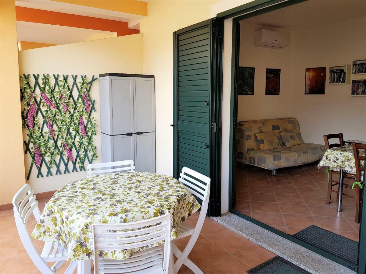 Borgo Lu Canali Da Gavino Apartment Бадези Екстериор снимка