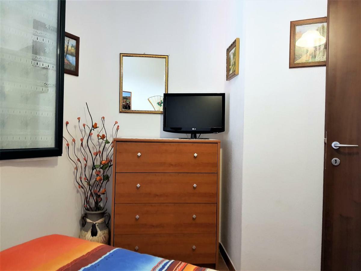Borgo Lu Canali Da Gavino Apartment Бадези Екстериор снимка
