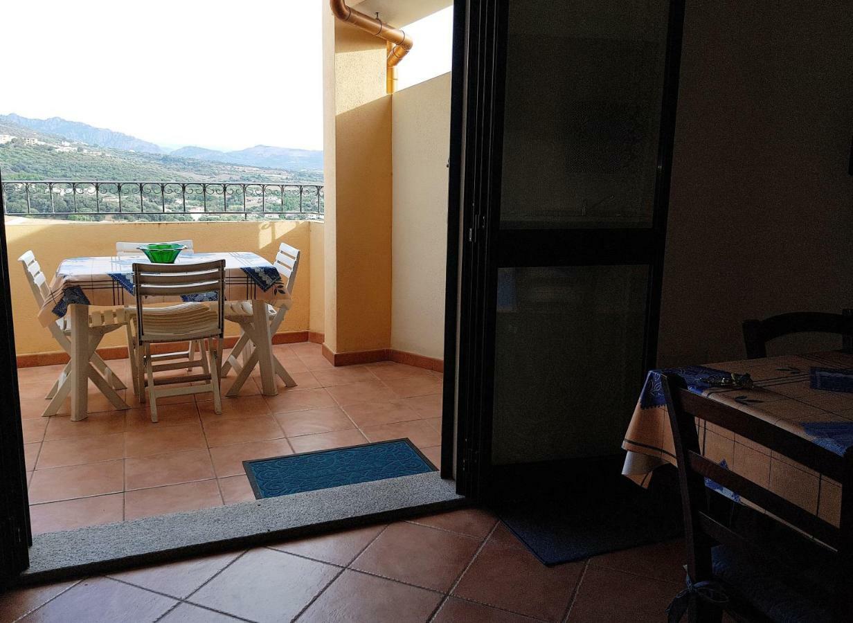 Borgo Lu Canali Da Gavino Apartment Бадези Екстериор снимка